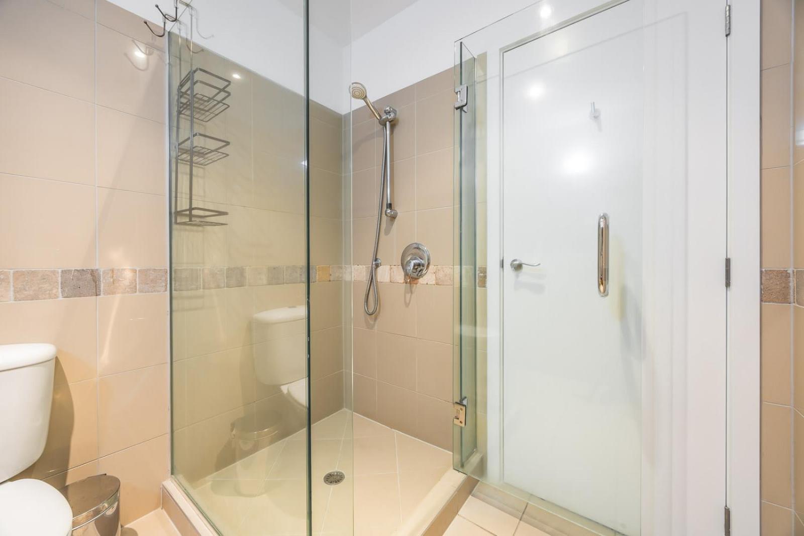 Beautiful Renovated 2 X Bdrm,Perfect Location Leilighet Auckland Eksteriør bilde